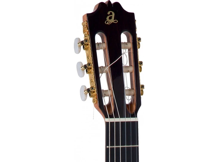 admira-f4-flamenco-guitar (3).jpg