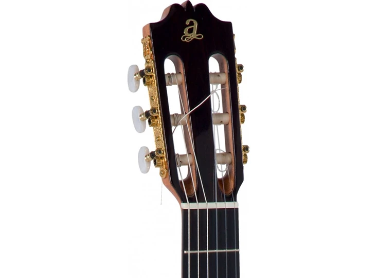 admira-f4-flamenco-guitar (3).jpg