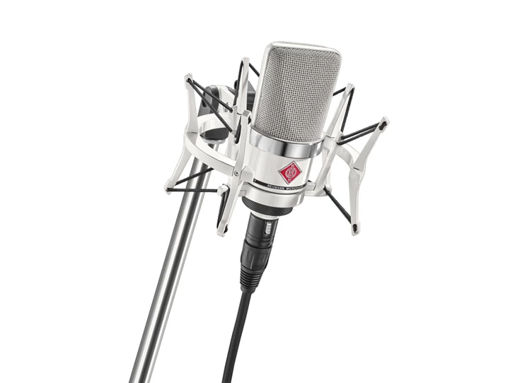 x1_TLM-102-White-Edition-with-EA-White-Fond_Neumann-Studio-Microphone_G.jpg
